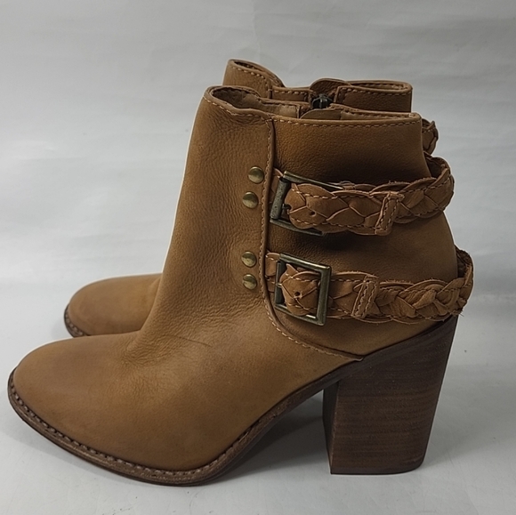 Steve Madden Bootie Size 7.5 Brown Tender Braided Strap Ankle Boot Women’s - Picture 3 of 9